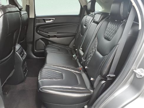 Used 2023 Ford Edge Titanium AWD/4WD image 10