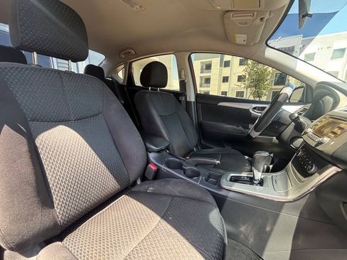 Used 2014 Nissan Sentra SR w/ SR Driver Package FWD image 14