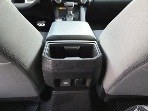 Used 2024 Toyota Tacoma TRD Sport image 23