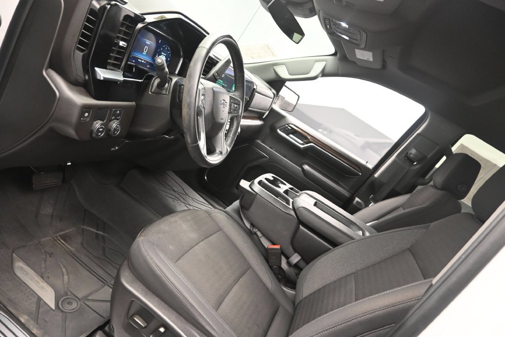 Used 2024 Chevrolet Silverado 1500 RST w/ Dark Appearance Package RWD image 18