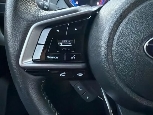 Used 2018 Subaru Outback 2.5i Limited image 12