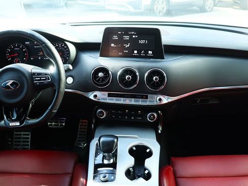 Used 2019 Kia Stinger GT2 image 33