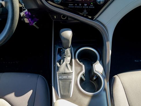 Used 2022 Toyota Camry LE w/ Carpet Mat Package (TMS) image 47