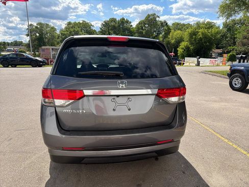 Used 2018 Dodge Grand Caravan SE FWD image 22