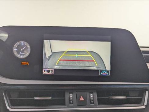 Used 2022 Lexus ES 350 w/ Premium Package image 29