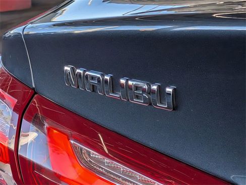 Used 2020 Chevrolet Malibu LT image 29