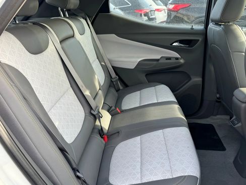 Used 2022 Chevrolet Bolt EUV Premier w/ Sun & Sound Package image 18