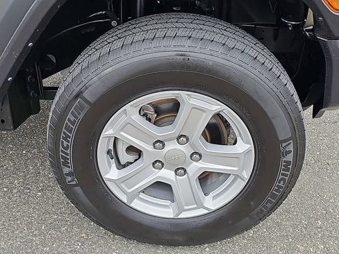 Used 2022 Jeep Wrangler Unlimited Sport w/ Sun And Sound Package image 8