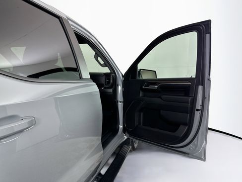 Used 2024 Chevrolet Silverado 1500 LT image 31