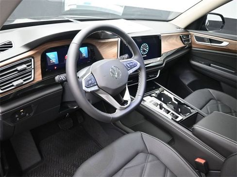 New 2026 Volkswagen Atlas SE image 19