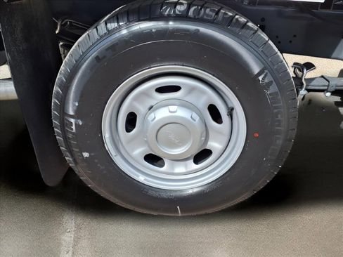 New 2024 Ford F250 XL image 25