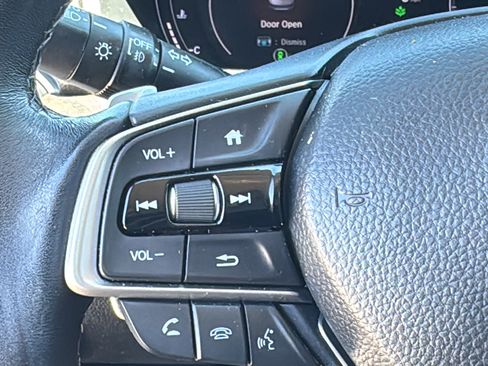 Used 2021 Honda Accord Touring image 23