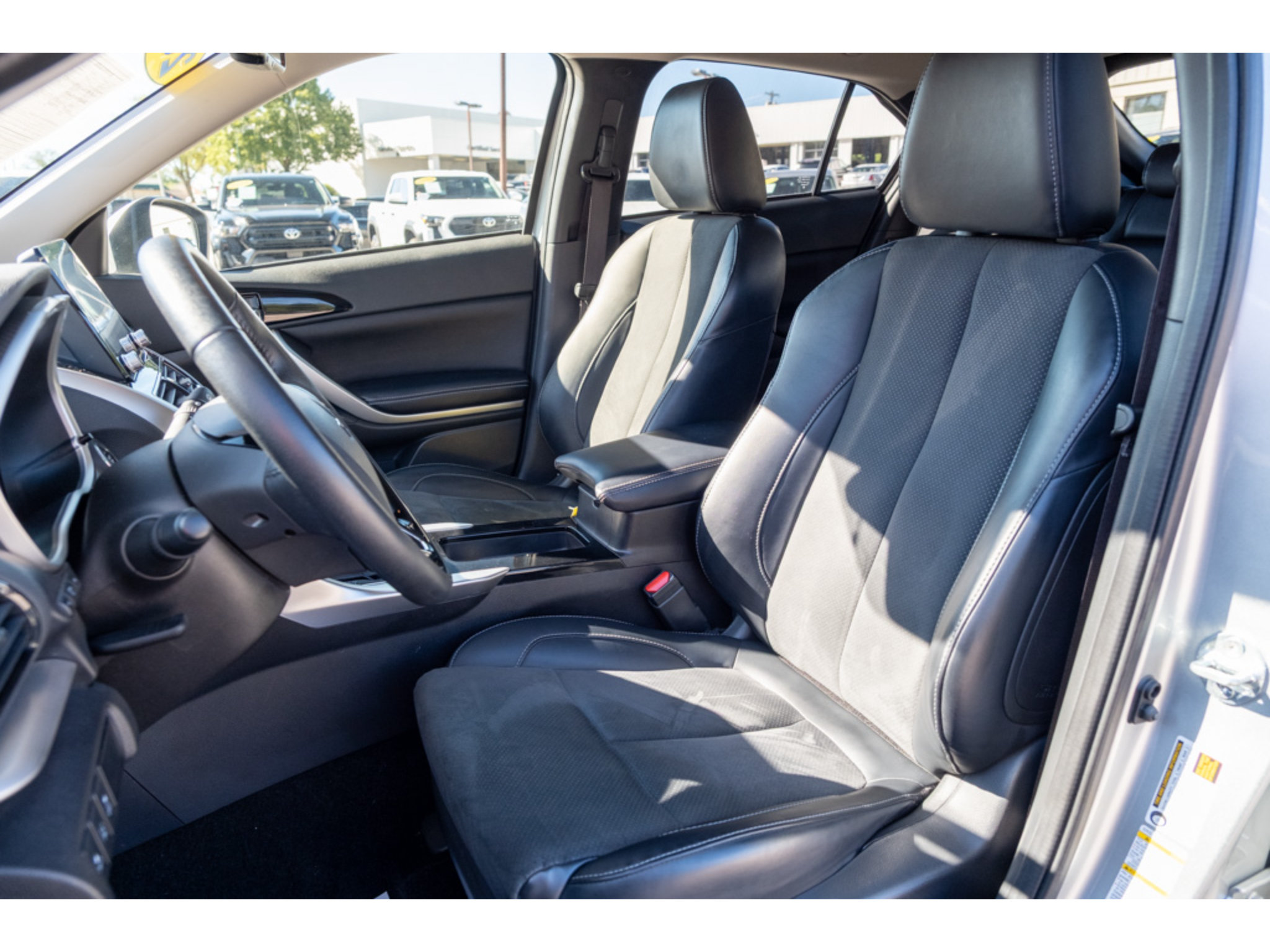 Used 2025 Mitsubishi Eclipse Cross SE AWD/4WD image 12