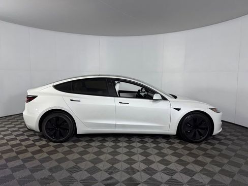 Used 2025 Tesla Model 3 Long Range image 4