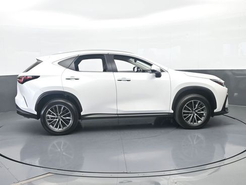 Used 2023 Lexus NX 250 FWD w/ Towing Package (2000 Lbs) image 7