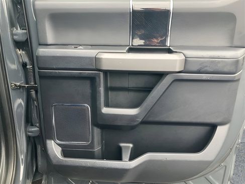 Used 2021 Ford F250 Platinum w/ FX4 Off-Road Package image 16