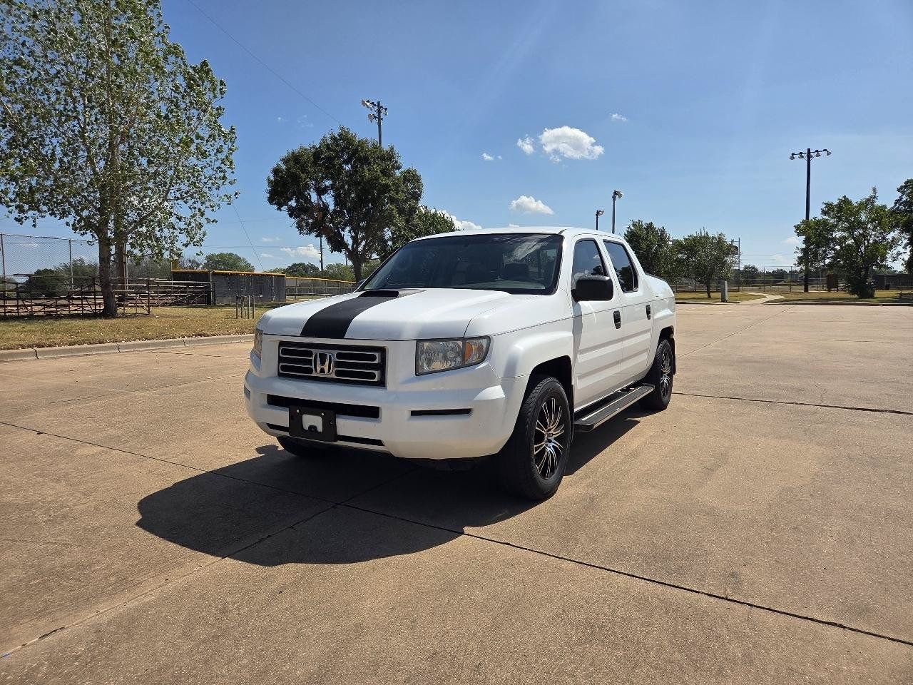 Used 2007 Honda Ridgeline RT image 4
