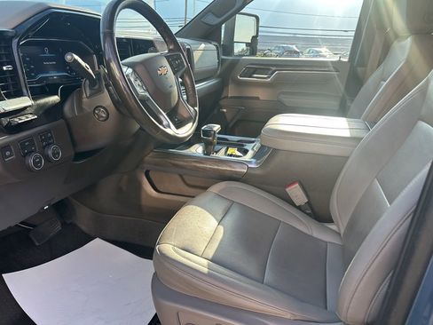 Used 2024 Chevrolet Silverado 1500 LTZ w/ LTZ Premium Package AWD/4WD image 24