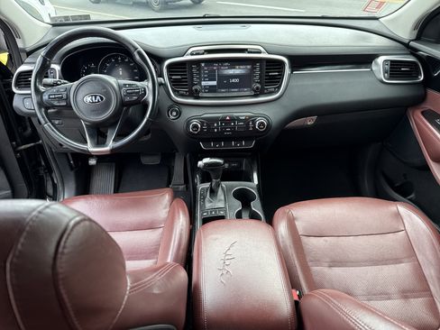 Used 2017 Kia Sorento SX AWD/4WD image 16