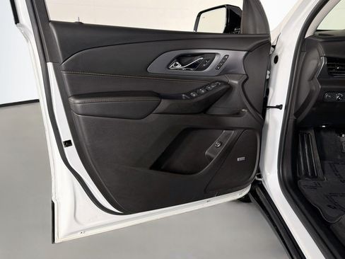 Used 2021 Chevrolet Traverse Premier w/ Redline Edition FWD image 21