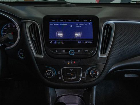 Used 2020 Chevrolet Malibu LS w/ LPO, Convenience Package 2 image 4