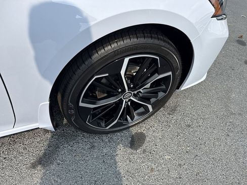 New 2025 Nissan Altima 2.5 SR image 22