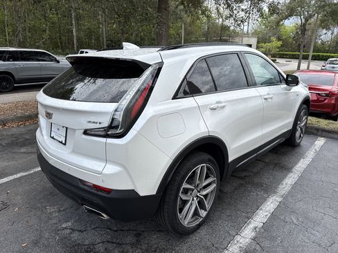 Used 2023 Cadillac XT4 Sport image 3