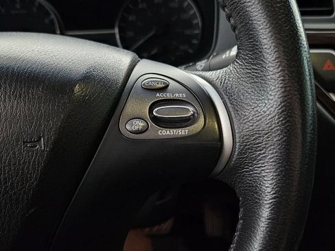 Used 2015 Nissan Pathfinder SL w/ SL Premium Package AWD/4WD image 12