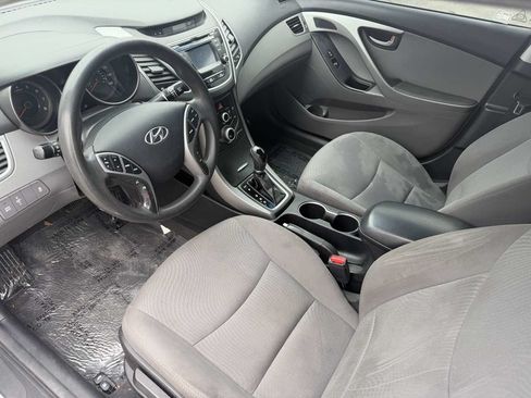 Used 2015 Hyundai Elantra SE w/ Option Group 02 FWD image 33