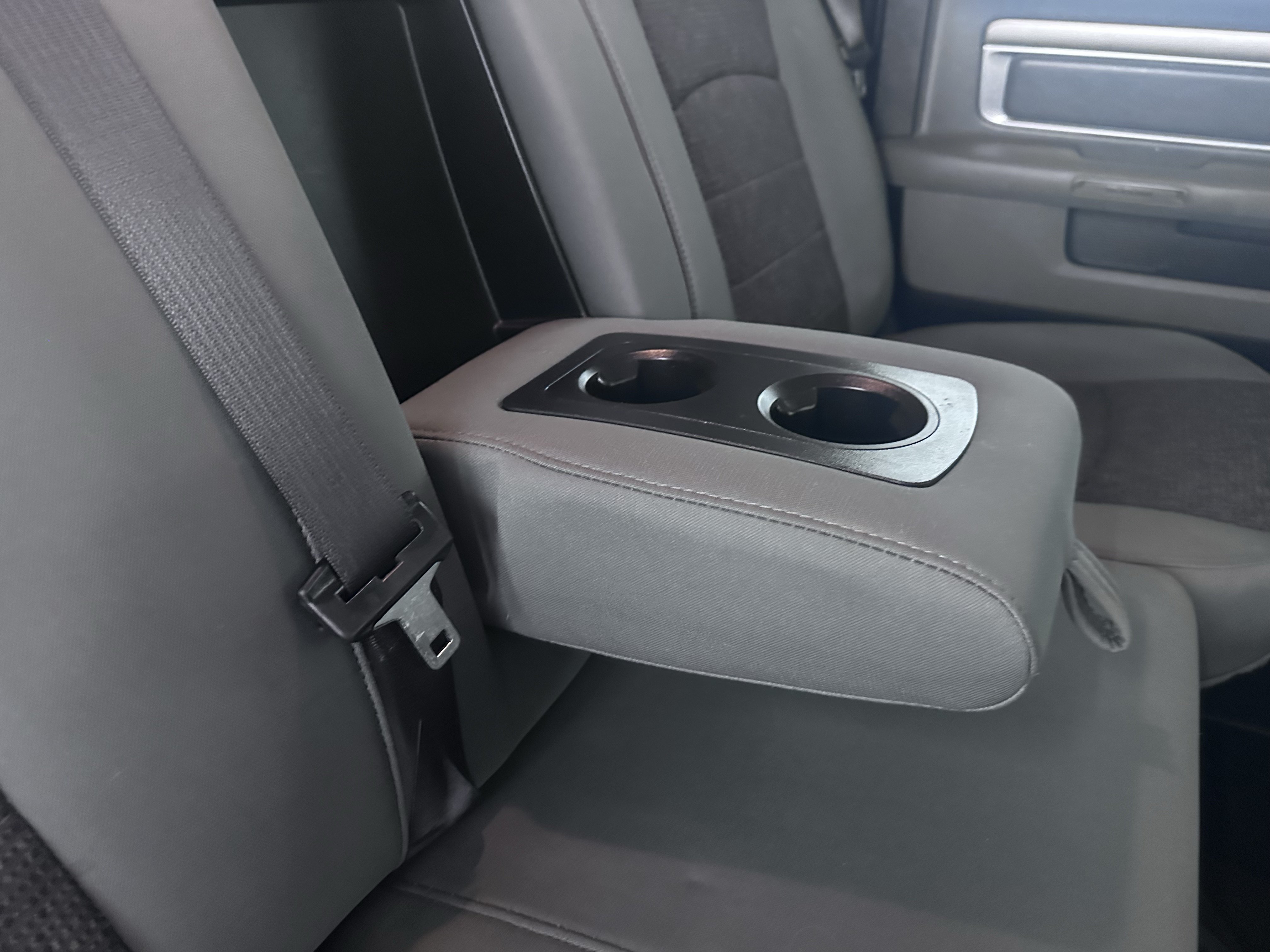 Used 2019 RAM 1500 Classic SLT w/ Luxury Group AWD/4WD image 34