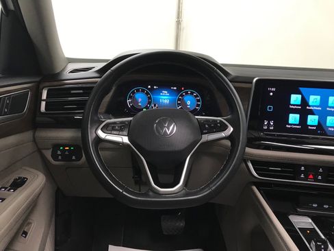 Used 2024 Volkswagen Atlas SE AWD/4WD image 22