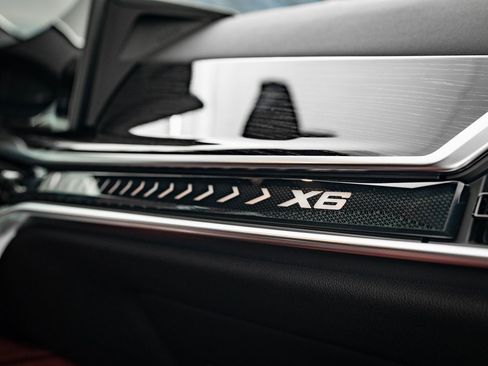 New 2026 BMW X6 xDrive40i w/ Climate Comfort Package image 43