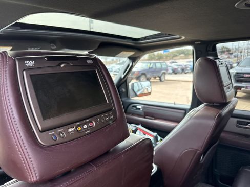Used 2015 Ford Expedition EL Platinum image 15