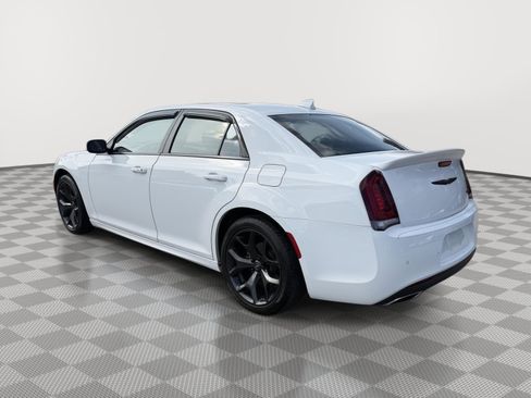 Used 2022 Chrysler 300 S w/ Comfort Group RWD image 5