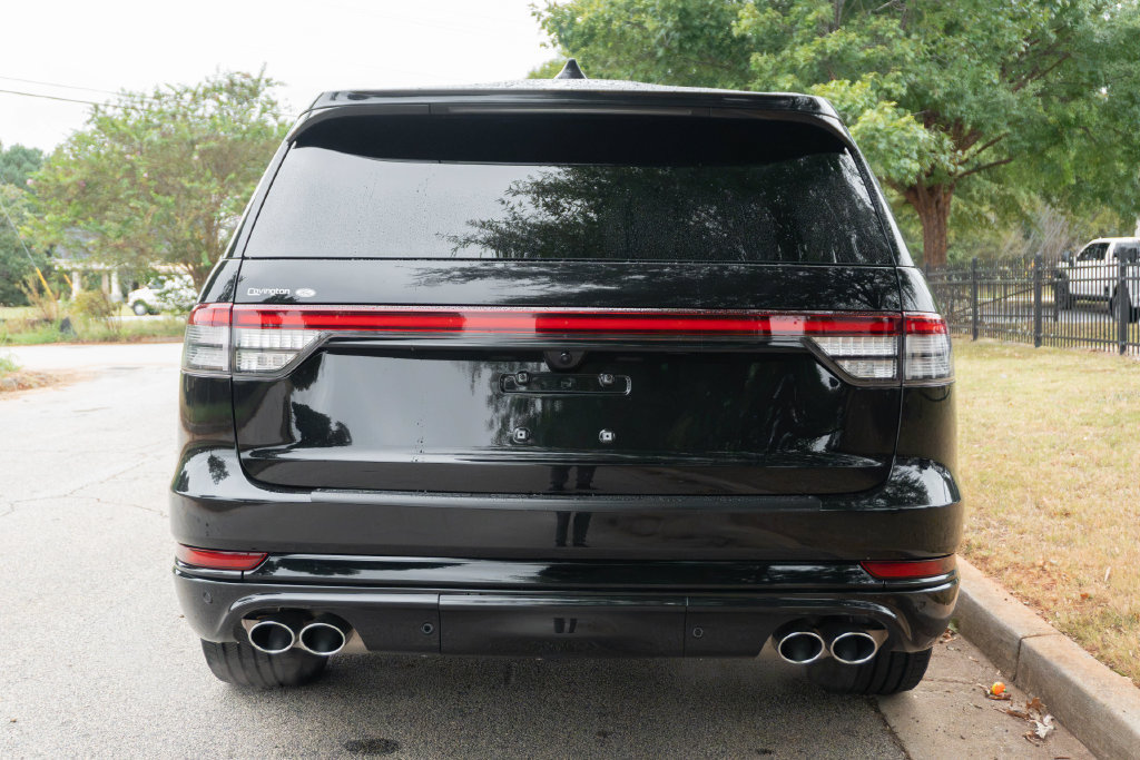 Used 2025 Lincoln Aviator Reserve w/ Jet Appearance Package RWD image 8