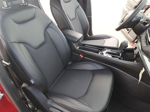 New 2026 Jeep Compass Latitude w/ Quick Order Package 29K image 10