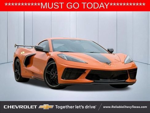 Used 2024 Chevrolet Corvette Stingray Coupe RWD image 1