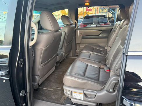 Used 2012 Honda Odyssey EX-L image 18