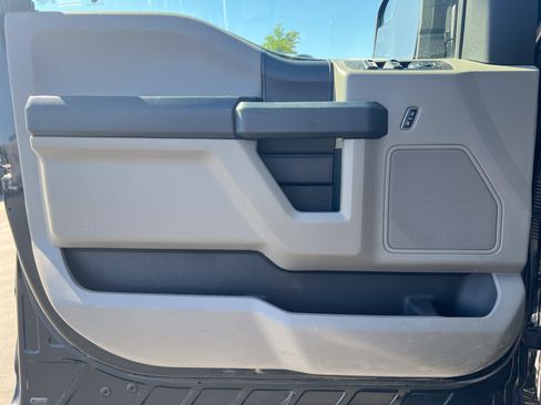 Used 2018 Ford F150 XL w/ Equipment Group 101A Mid AWD/4WD image 5