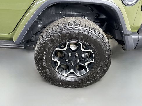 Used 2020 Jeep Wrangler Unlimited Rubicon w/ Quick Order Package 28Y Recon AWD/4WD image 36