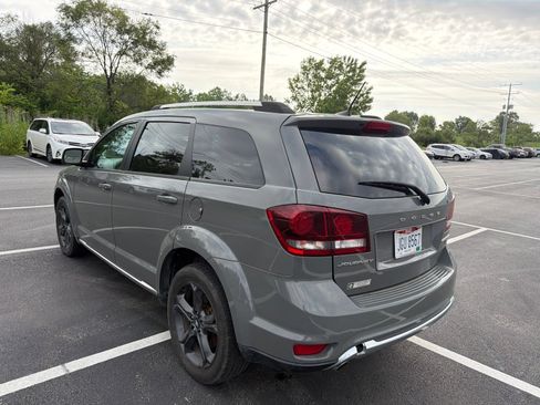 Used 2019 Dodge Journey Crossroad FWD image 4