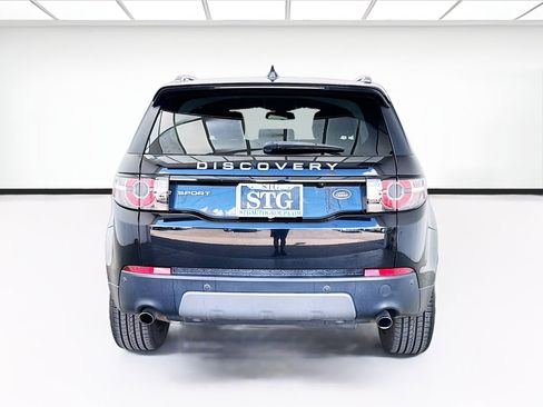 Used 2017 Land Rover Discovery Sport SE image 5