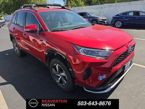 Used 2021 Toyota RAV4 SE w/ Weather & Moonroof Package AWD/4WD image 1