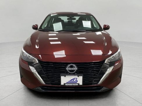 Certified 2025 Nissan Sentra SV FWD image 9