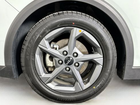 Used 2025 Kia K4 FWD image 11