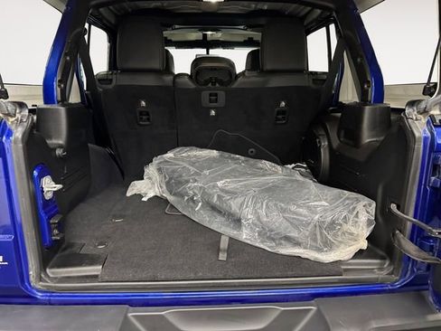 Used 2018 Jeep Wrangler Unlimited Rubicon image 15