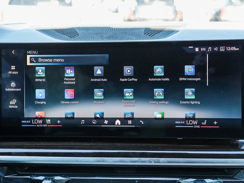 Used 2025 BMW X5 xDrive50e image 15