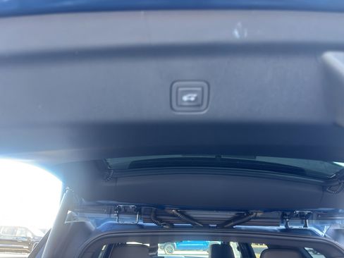 New 2026 GMC Yukon Denali w/ Sun & Power Step Package image 10