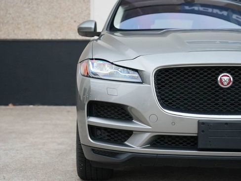 Used 2018 Jaguar F-PACE Prestige AWD/4WD image 3