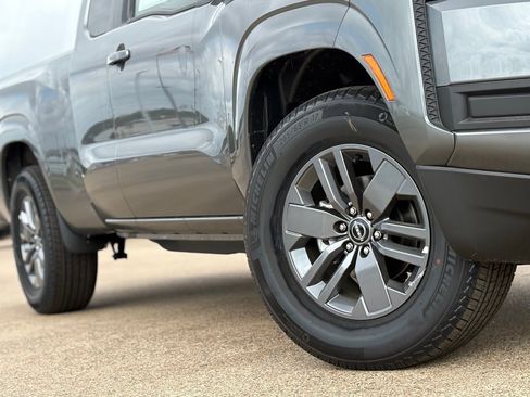 New 2025 Nissan Frontier SV image 9